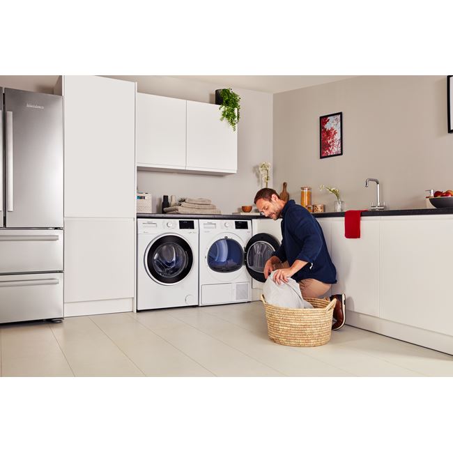 Blomberg LTH38420W 8kg Heat Pump Tumble Dryer - White